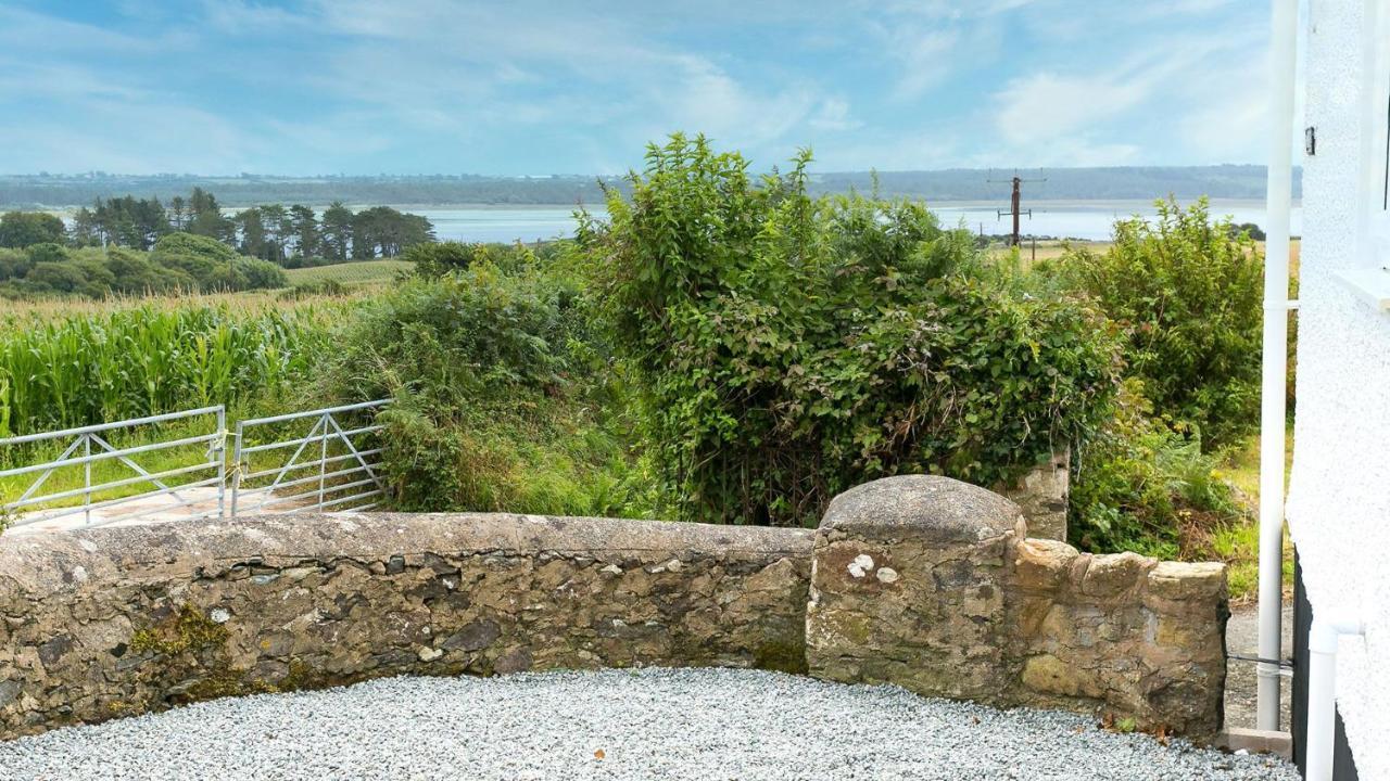 Tan Yr Allt Llangadwaladr  Exterior photo